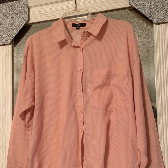 Missguided button up - Picture 1 of 3